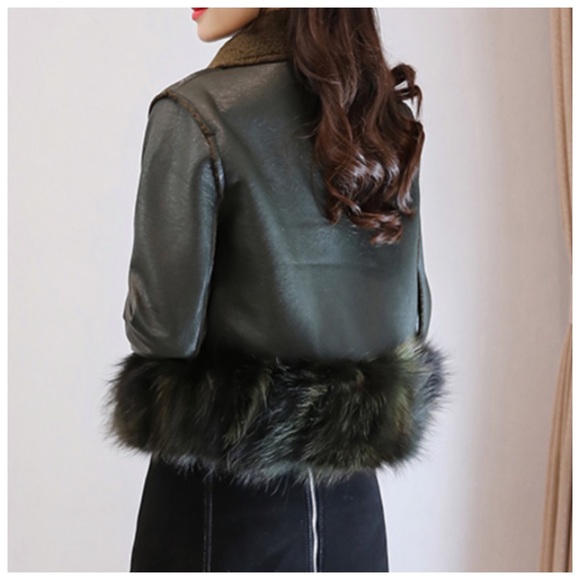 MELEESE Fur Vegan Leather Jacket - Picture 5 of 8